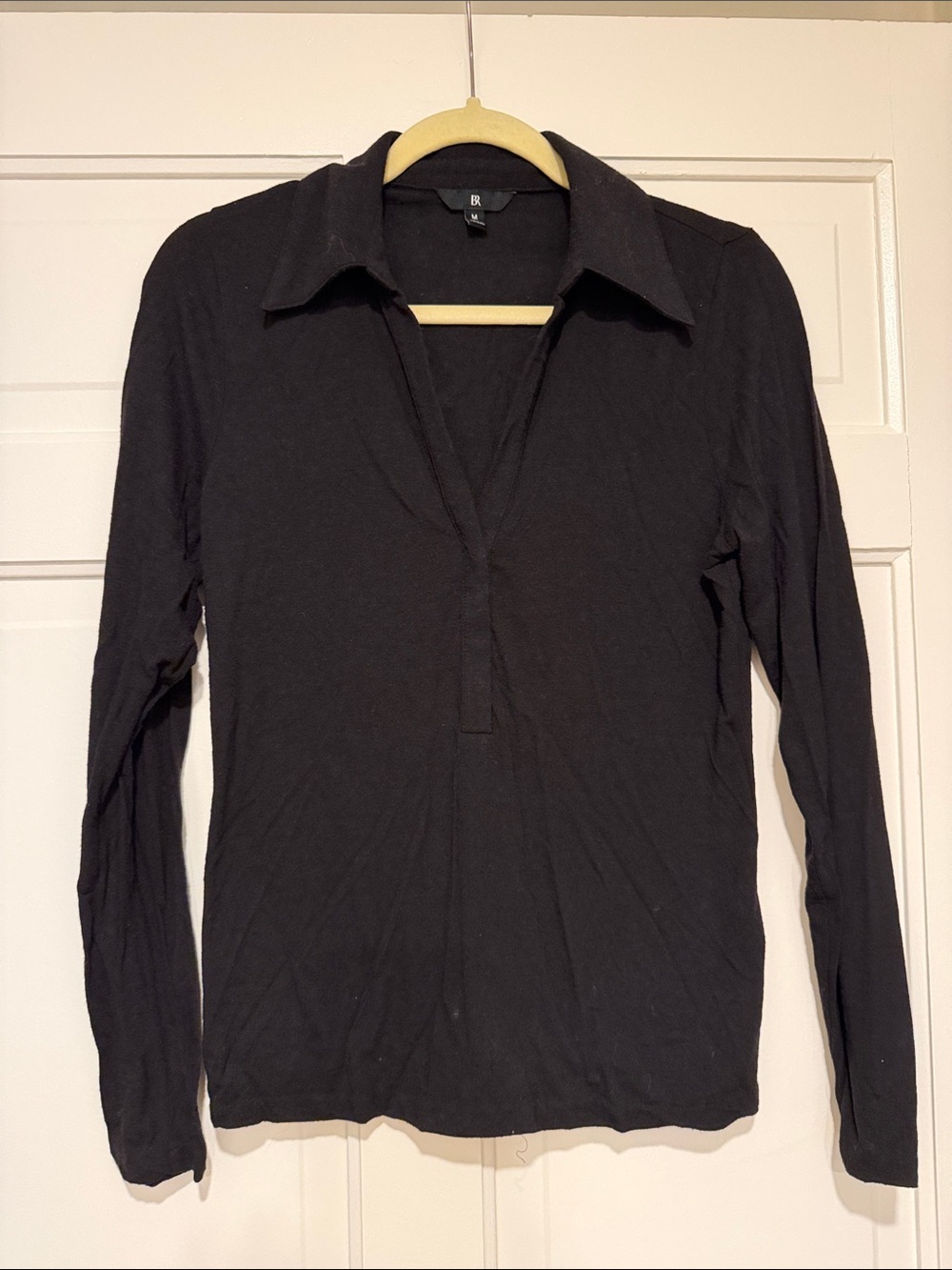 Banana Republic Women's Black V-Neck Wool Blend Collared Sweater